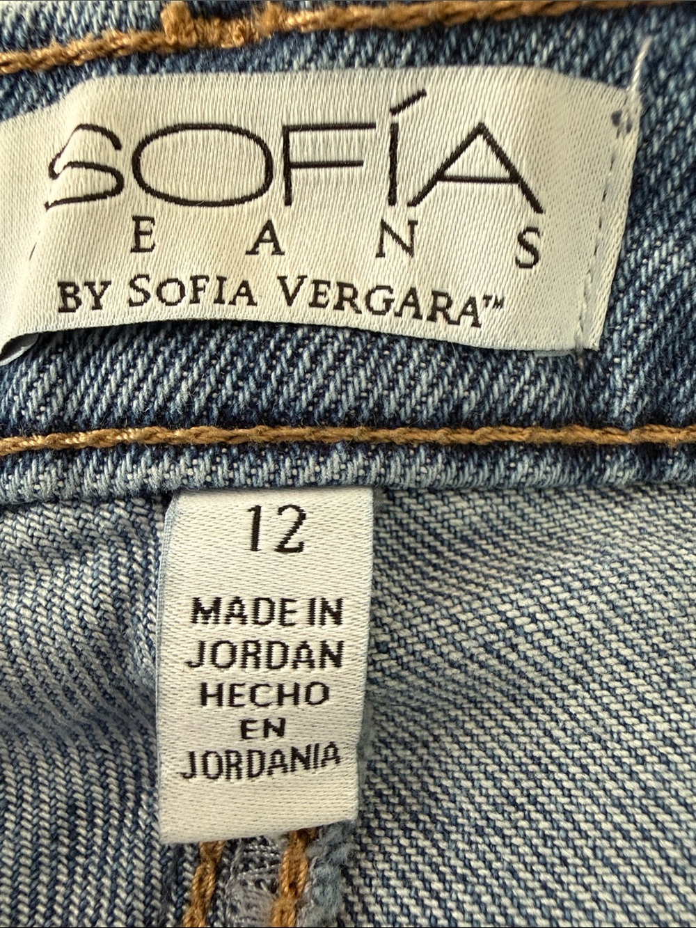 Sofia Jeans Light Wash Barrel Jeans - Picture 3 of 5